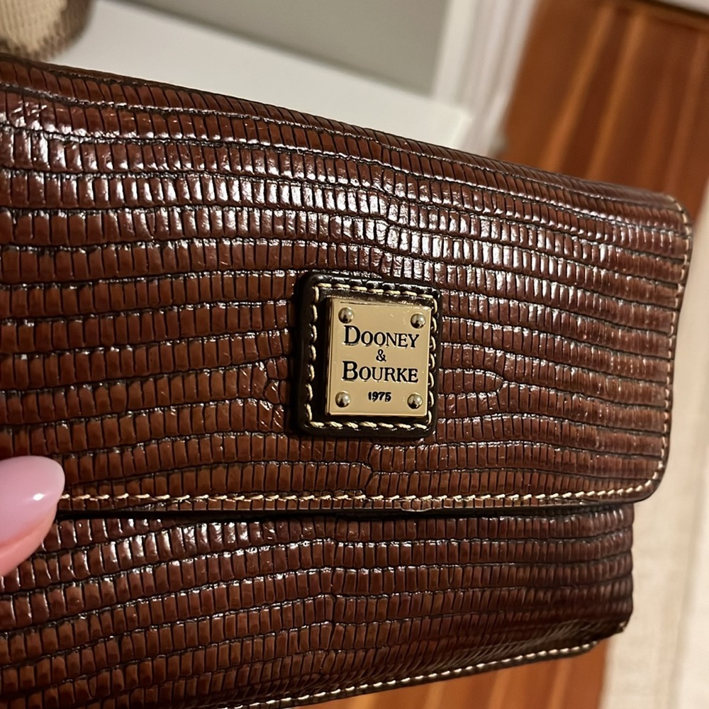 Dooney & Bourke wristlet